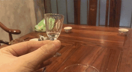 汤臣一品酒业 | 原来酱酒是用新酒和老酒勾调而成的！ - 贵州汤臣酒业有限责任公司 -  